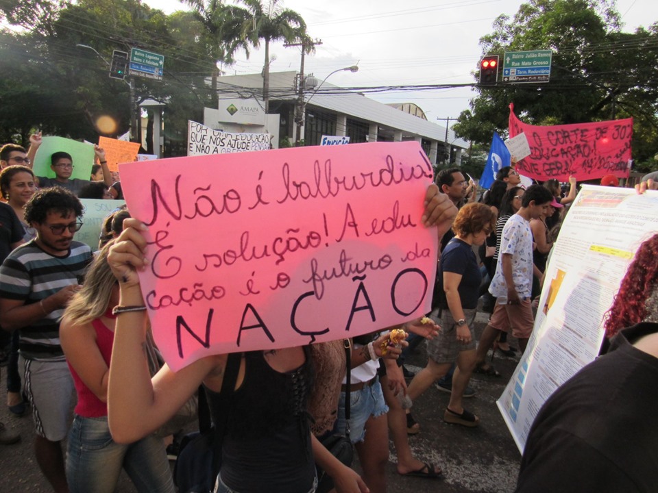 Atos do 15M levaram milhares de pessoas às ruas em todo país. Os do 30M serão ainda maior - Créditos: Foto: Mobilização Contra os Desmontes da Educação
