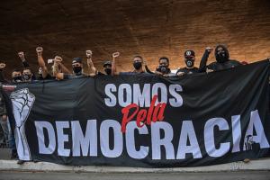 Vanessa Grazziotin: Frente ampla deve ter único objetivo: derrotar Bolsonaro