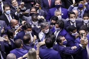 Ayrton Centeno: o Centrão, Bolsonaro e as pragas do Egito