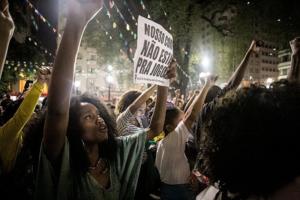 #460 Central do Brasil debate a falsa abolição da população negra