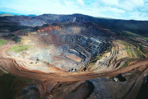 Relatório alerta que política de mineração precisa ser revista para alcançar desmatamento zero
